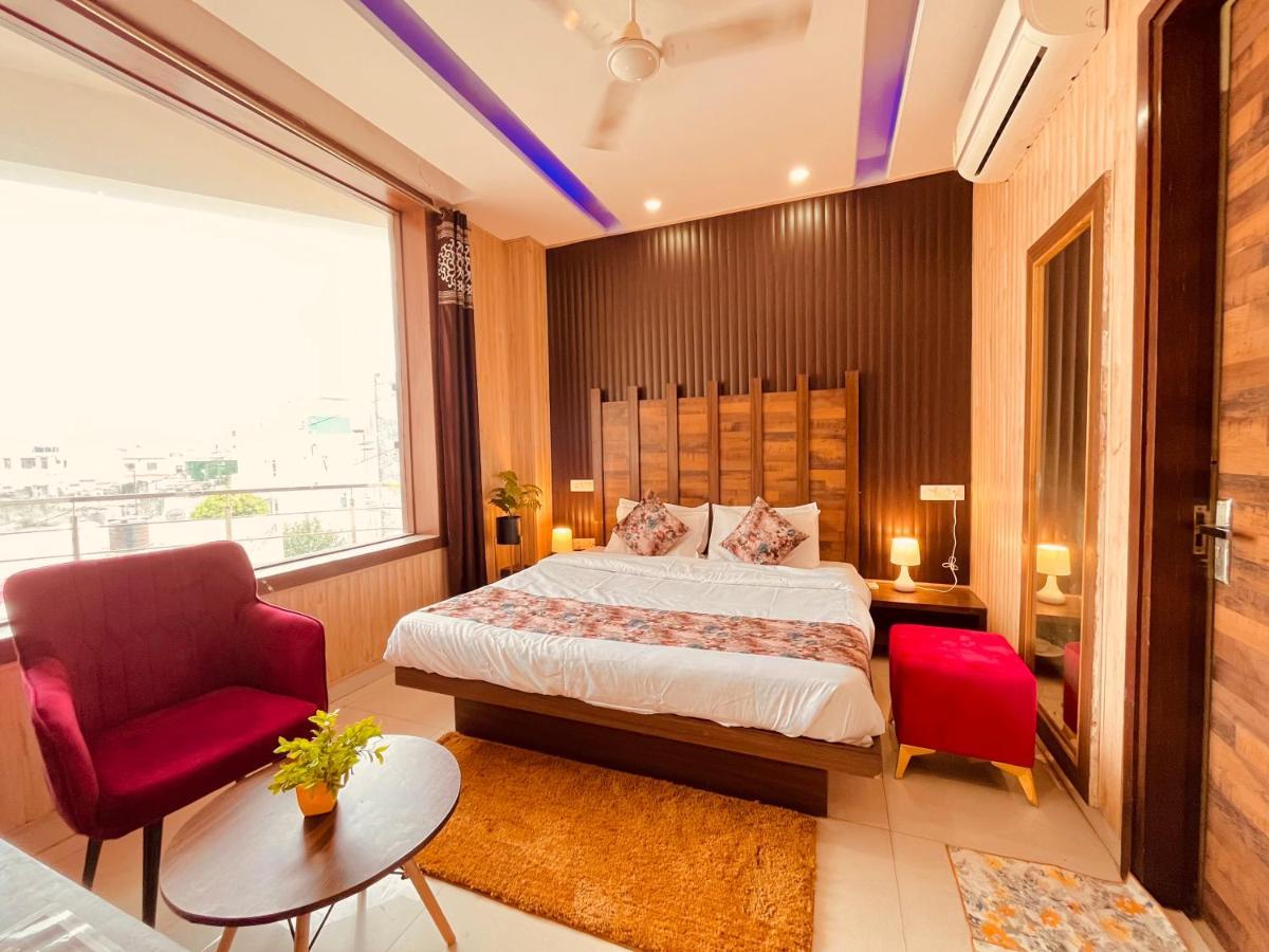 Hotel Pearl Grand, Zirakpur - Top Rated & Most Awarded Property In Tricity Chandīgarh Extérieur photo