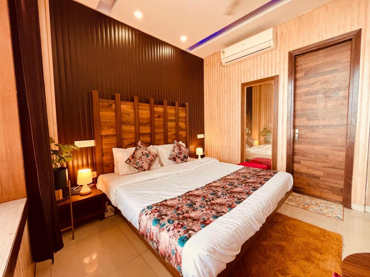 Hotel Pearl Grand, Zirakpur - Top Rated & Most Awarded Property In Tricity Chandīgarh Extérieur photo