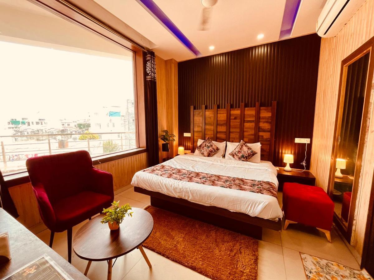 Hotel Pearl Grand, Zirakpur - Top Rated & Most Awarded Property In Tricity Chandīgarh Extérieur photo